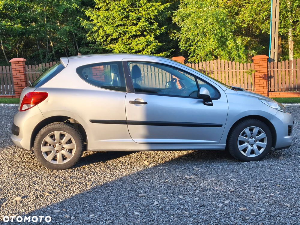 Peugeot 207 - 9