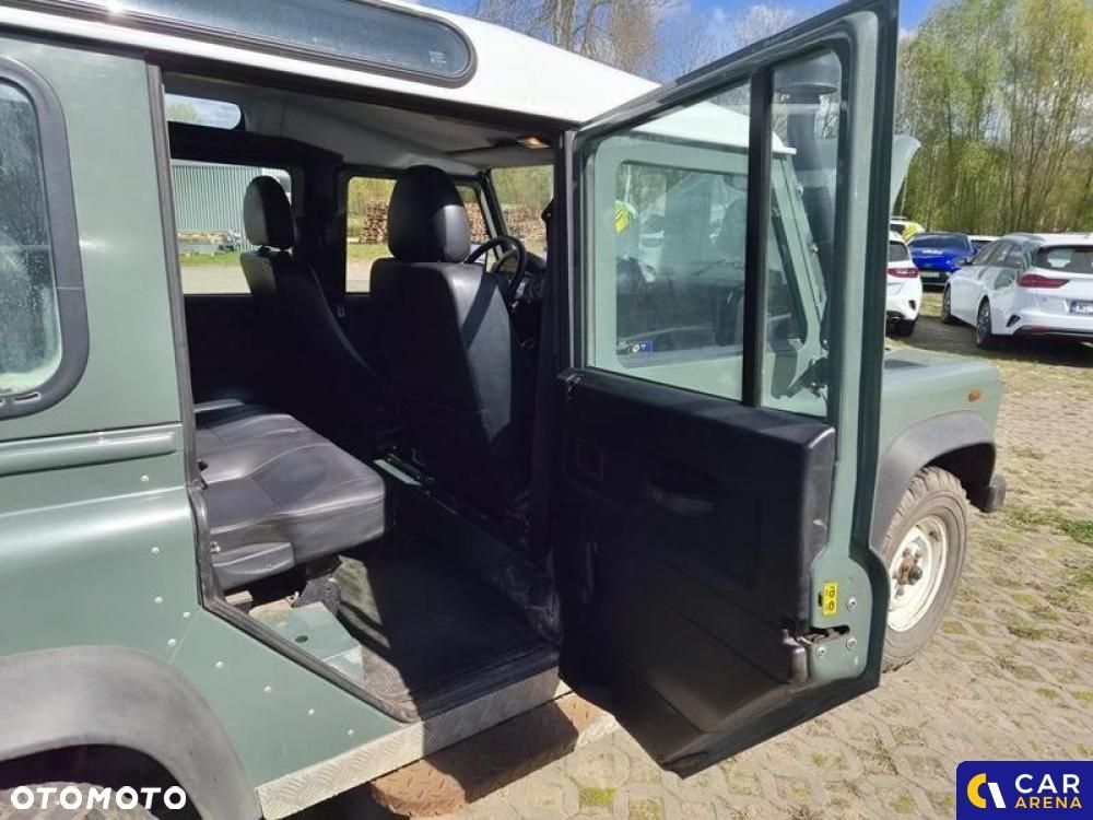 Land Rover Defender - 22