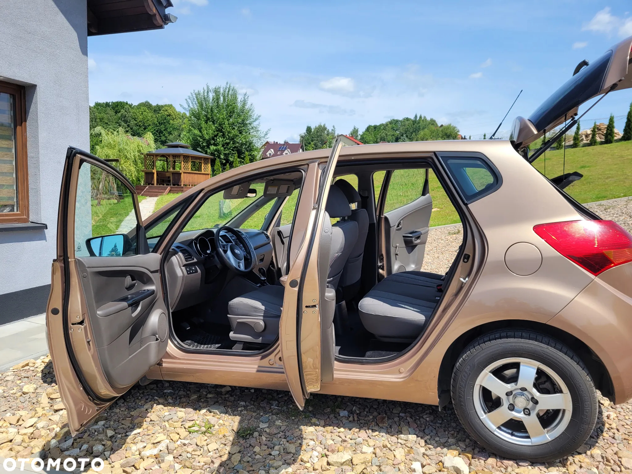 Kia Venga - 14
