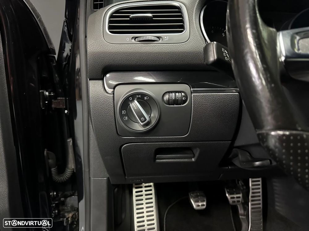 VW Golf 2.0 GTI - 24