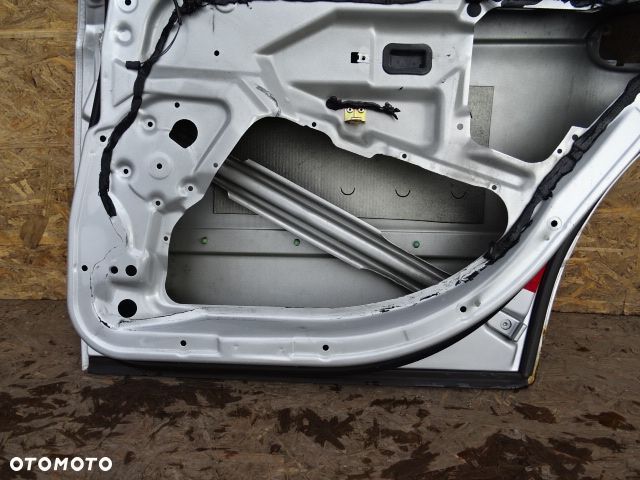 DRZWI PRAWY TYŁ PRAWE TYLNE BMW E39 LIFT KOMBI 00-04 LAK:TITANSILBER METALLIC 354/7 NR836 - 8