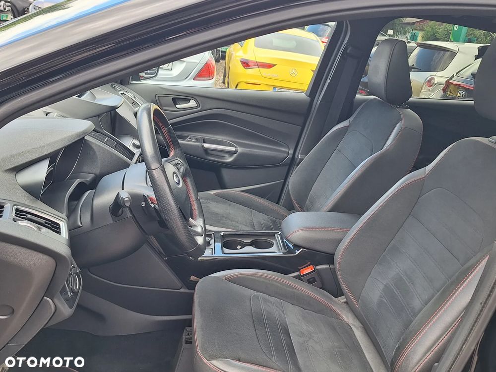Ford Kuga 2.0 TDCi 4x4 ST-Line - 18