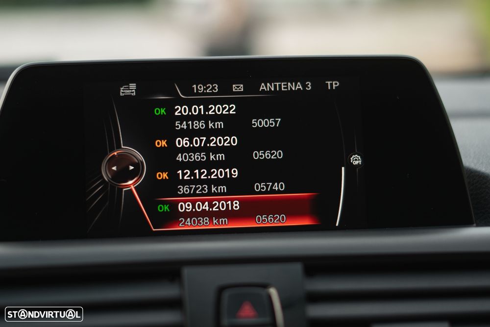 BMW 218 - 19