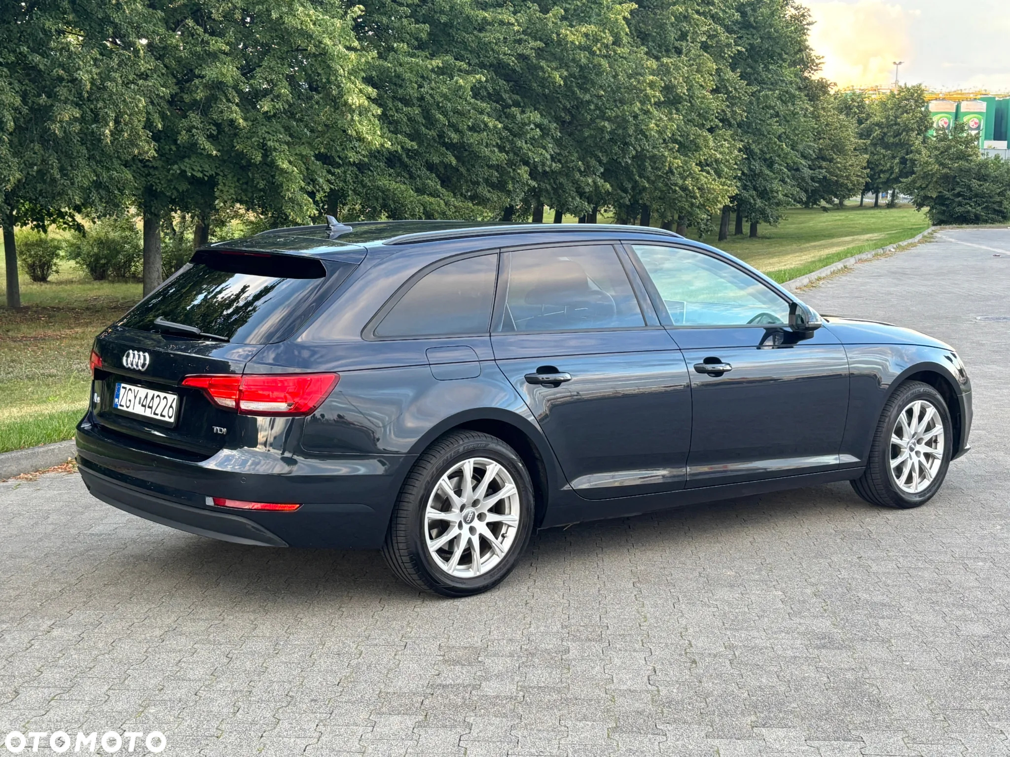 Audi A4 Avant 2.0 TDI - 5
