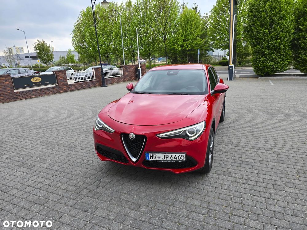 Alfa Romeo Stelvio 2.2 16V AT8 Q4 Lusso - 3