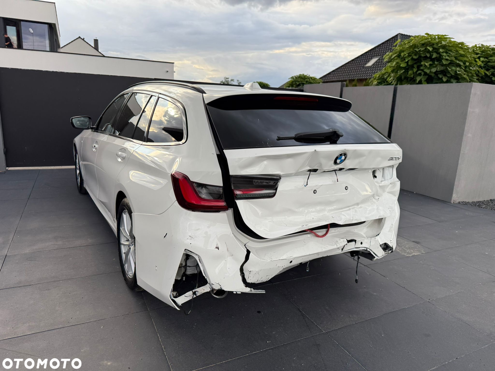 BMW Seria 3 320d Touring M Sport - 13