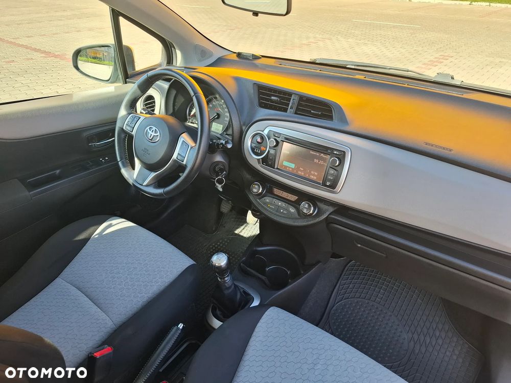 Toyota Yaris 1.33 Prestige - 33