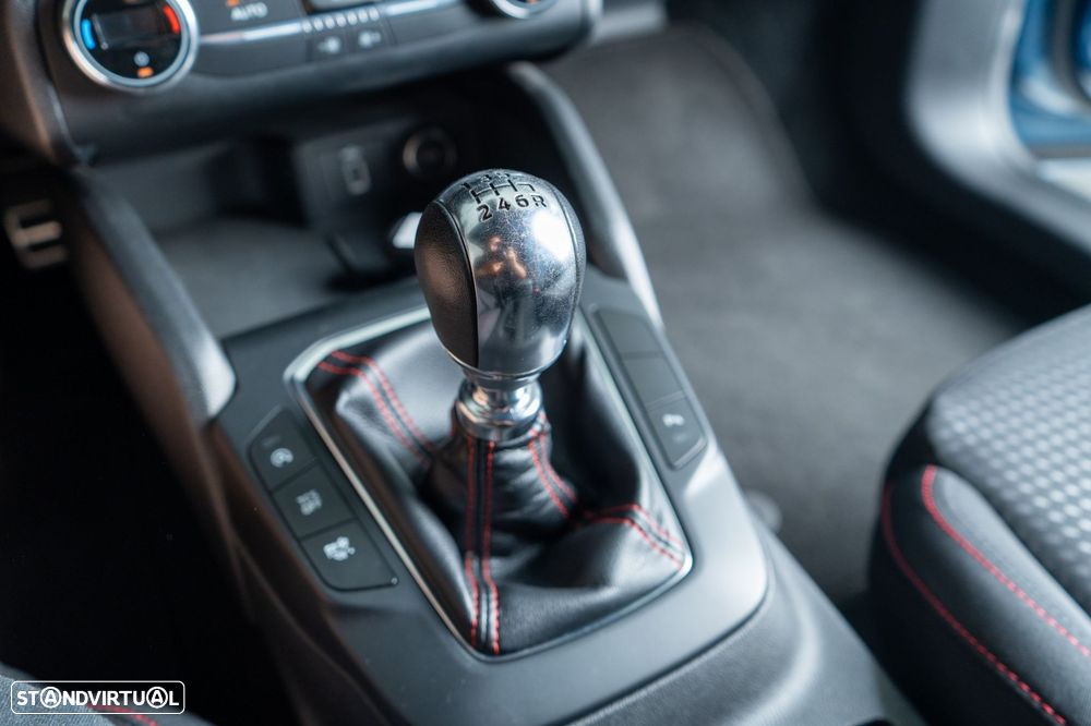 Ford Focus SW 1.0 EcoBoost ST-Line - 27