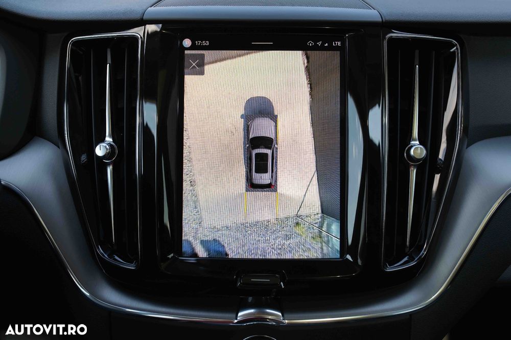 Volvo XC 60 T6 AWD Recharge Geartronic Inscription - 32