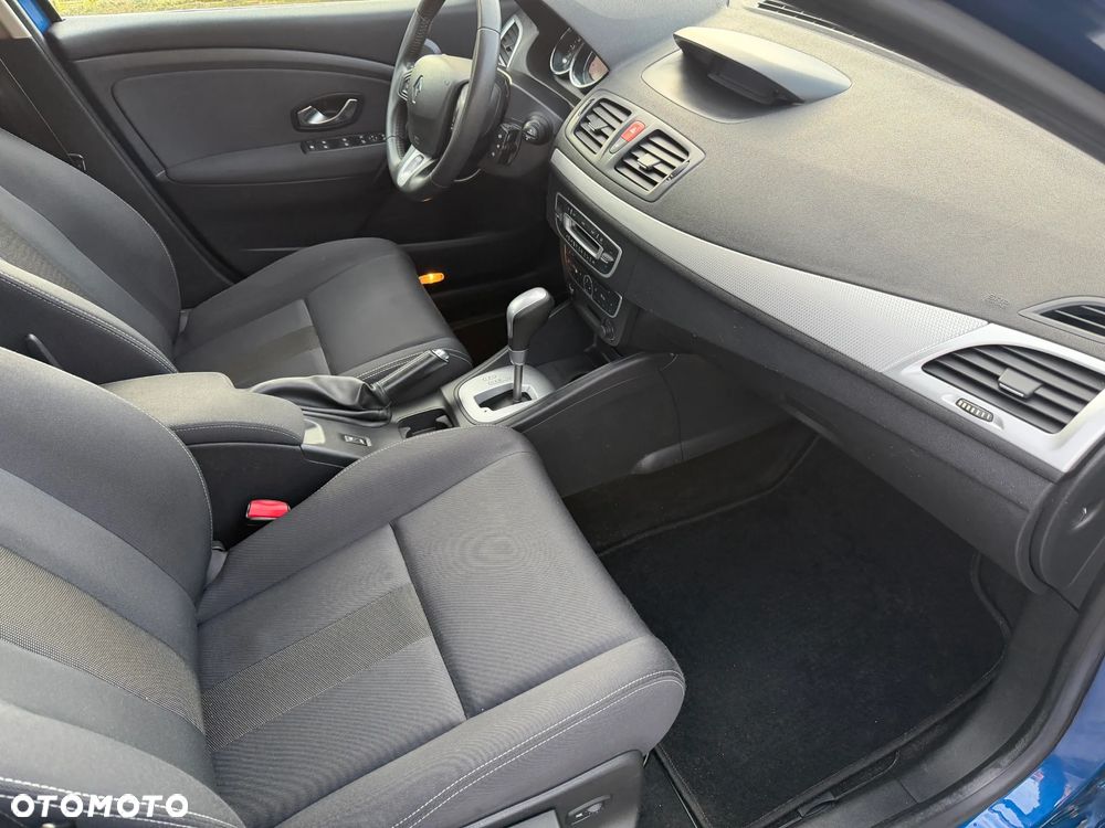 Renault Megane 2.0 140 CVT Luxe - 30