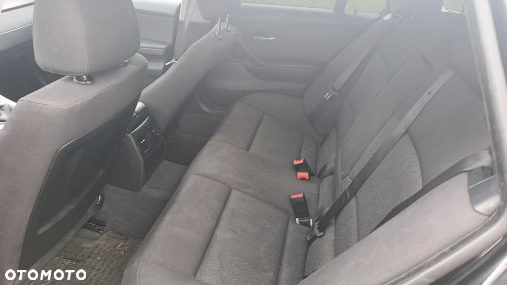 BMW Seria 3 320d - 13