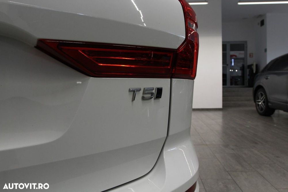 Volvo XC 60 T5 AWD Inscription - 9