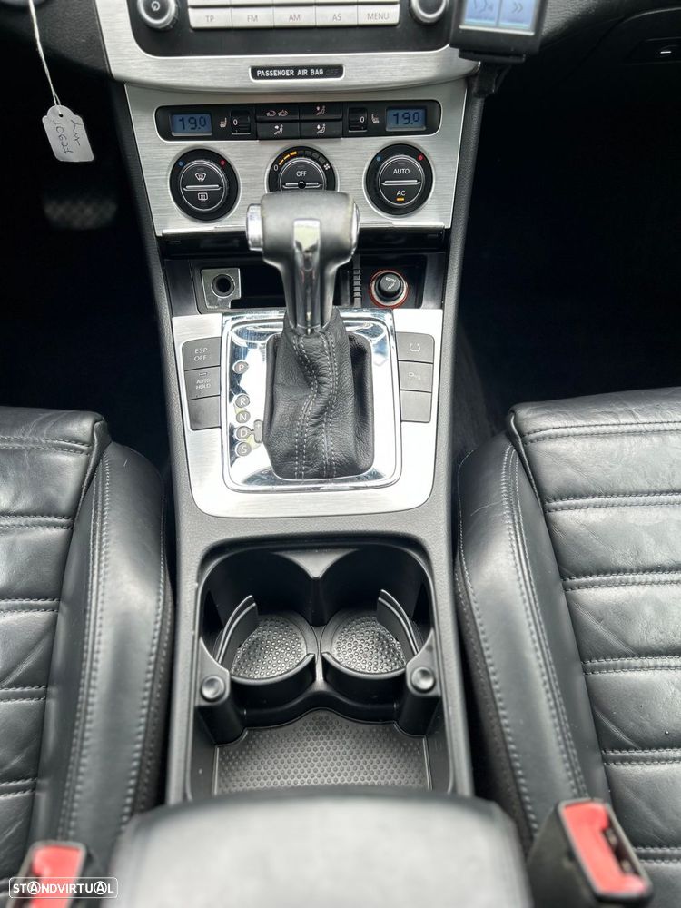 VW Passat Variant 2.0 TDi Highline DSG - 13