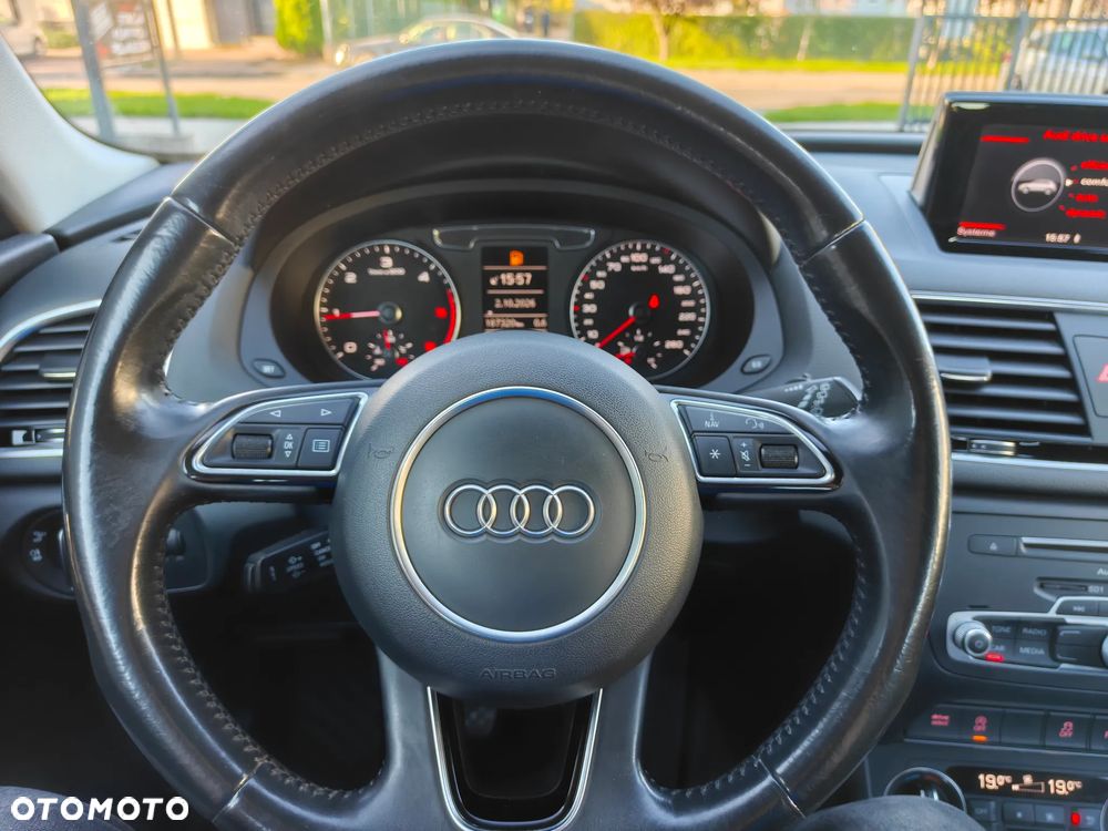 Audi Q3 2.0 TDI Design - 25