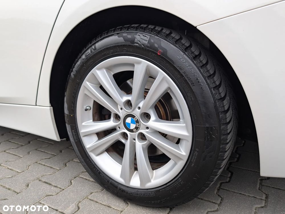 BMW Seria 3 - 33