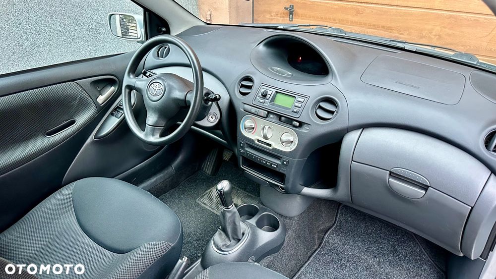 Toyota Yaris 1.0 Luna - 17