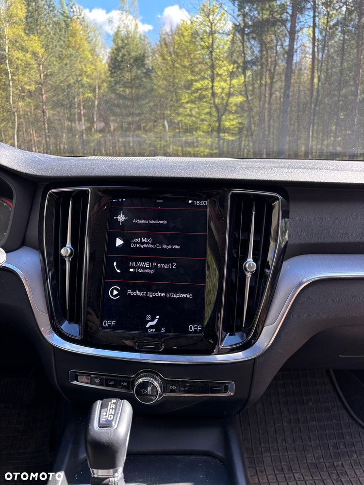 Volvo V60 T4 Momentum - 30