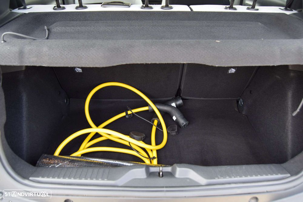 Citroën e-C3 44 kWh Autonomia Conforto Max - 23