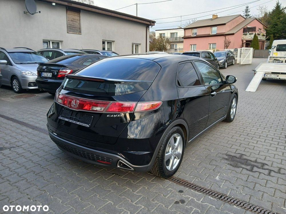 Honda Civic 1.8 Executive - 4