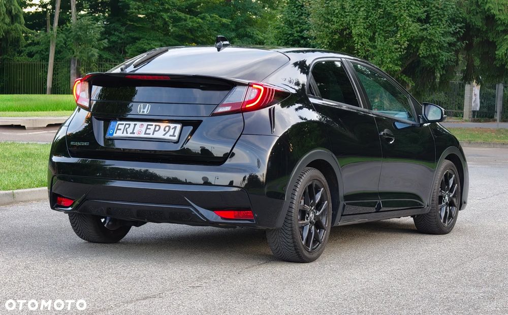 Honda Civic 1.8 i-VTEC Sport Black Edition - 5