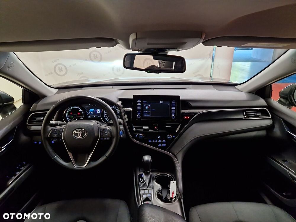Toyota Camry 2.5 Hybrid Comfort CVT - 4