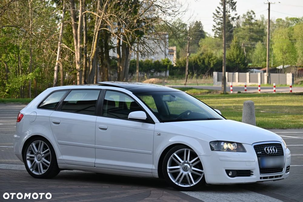 Audi A3 Sportback 2.0 TDI DPF quattro Attraction - 8