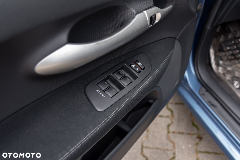 Toyota Auris 1.33 VVT-i - 19