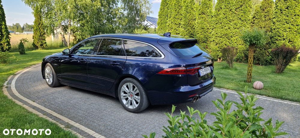 Jaguar XF - 4