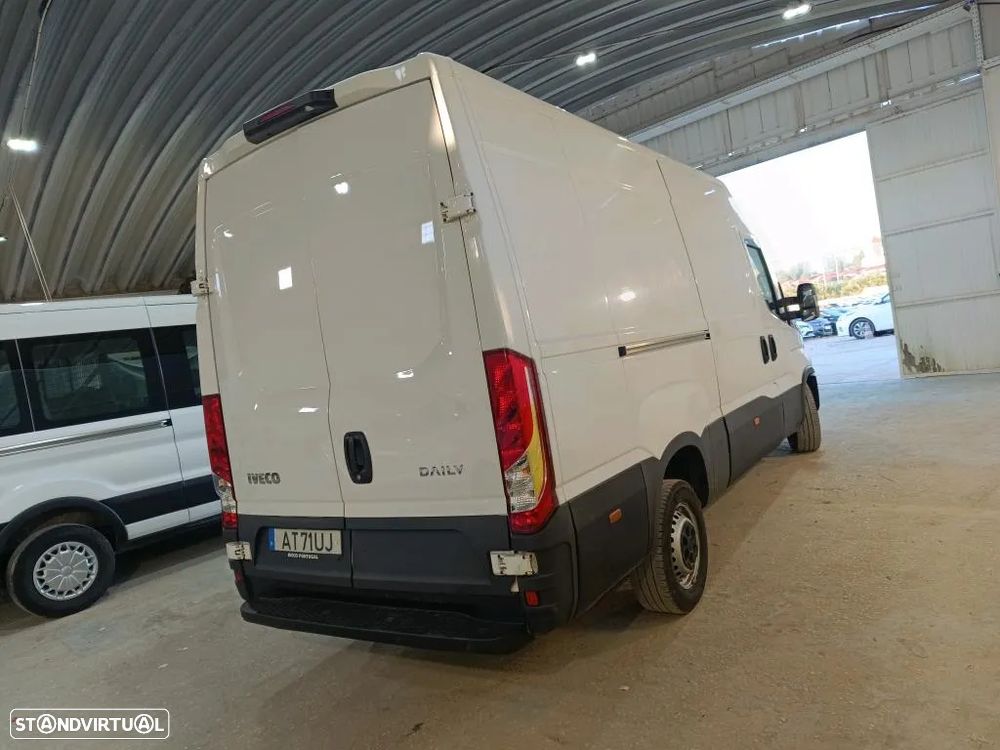 Iveco DAILY 2.3 35S16V 3520 - 3