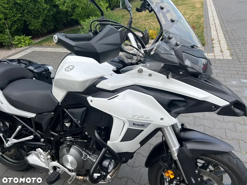 Benelli TRK 502 - 13