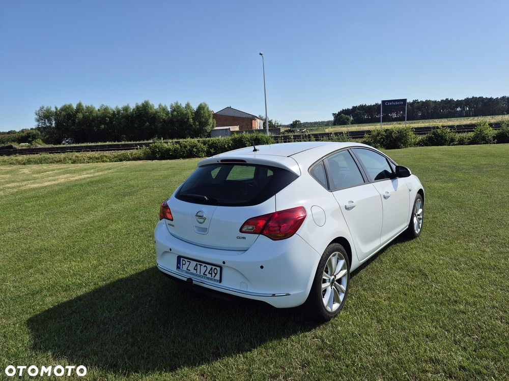 Opel Astra - 2