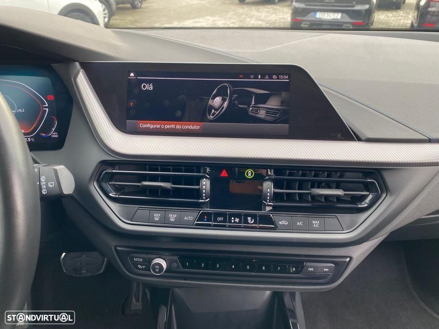 BMW 116 d Pack Desportivo M Auto - 7