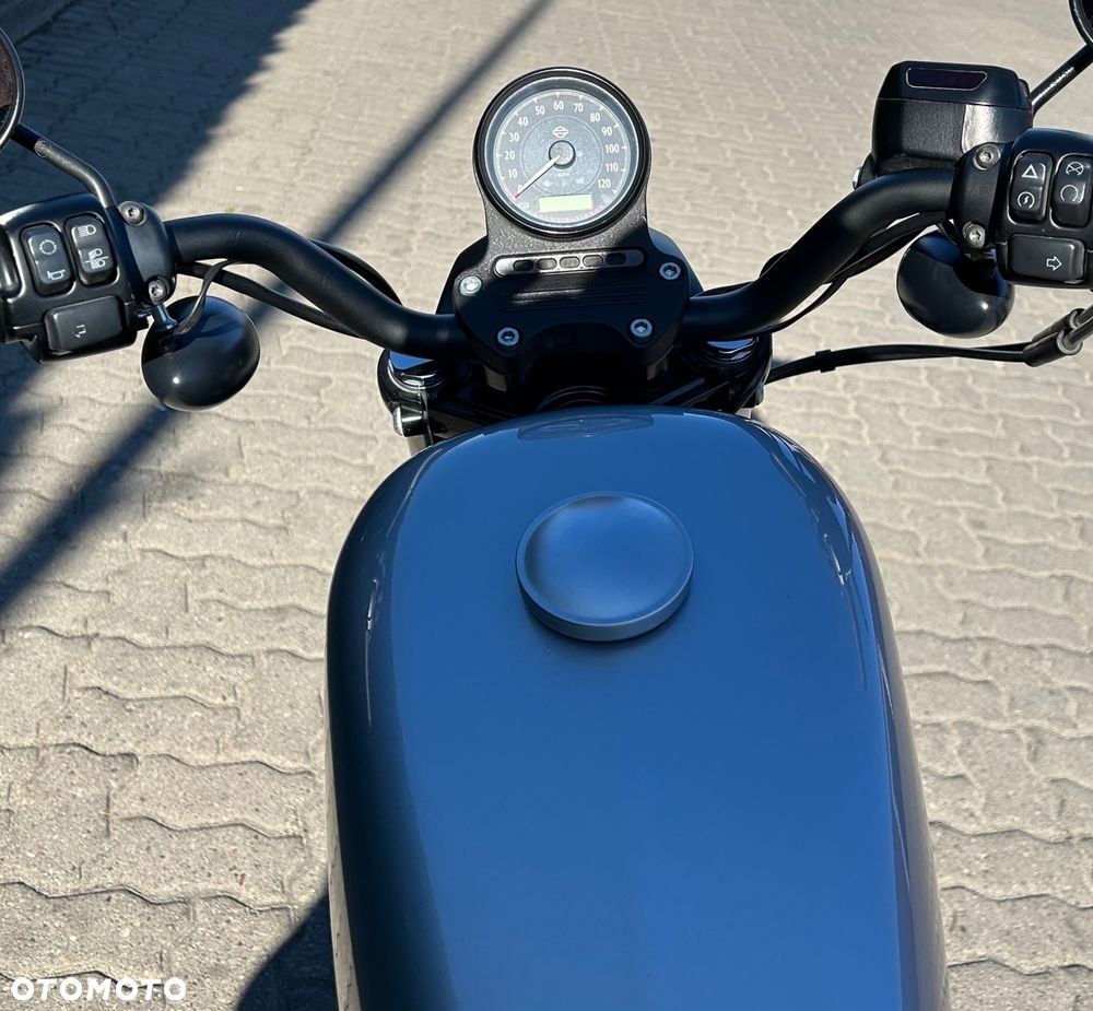 Harley-Davidson Sportster Iron 883 - 7