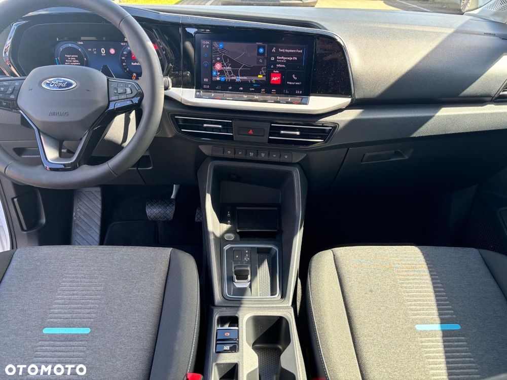 Ford Tourneo Connect Grand - 16