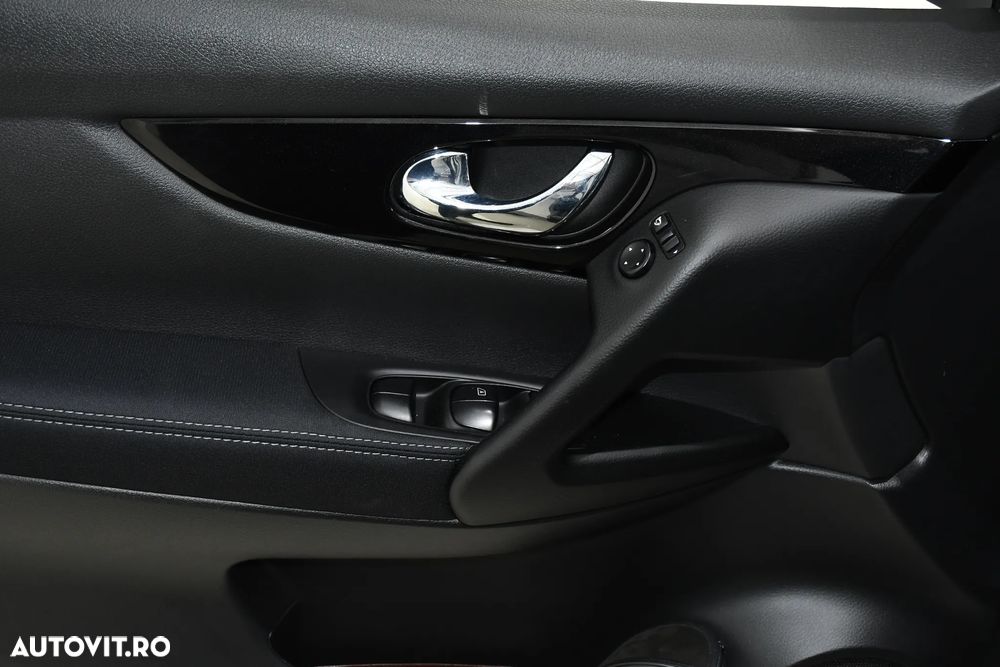 Nissan Qashqai 1.5 DCI N-Connecta - 22