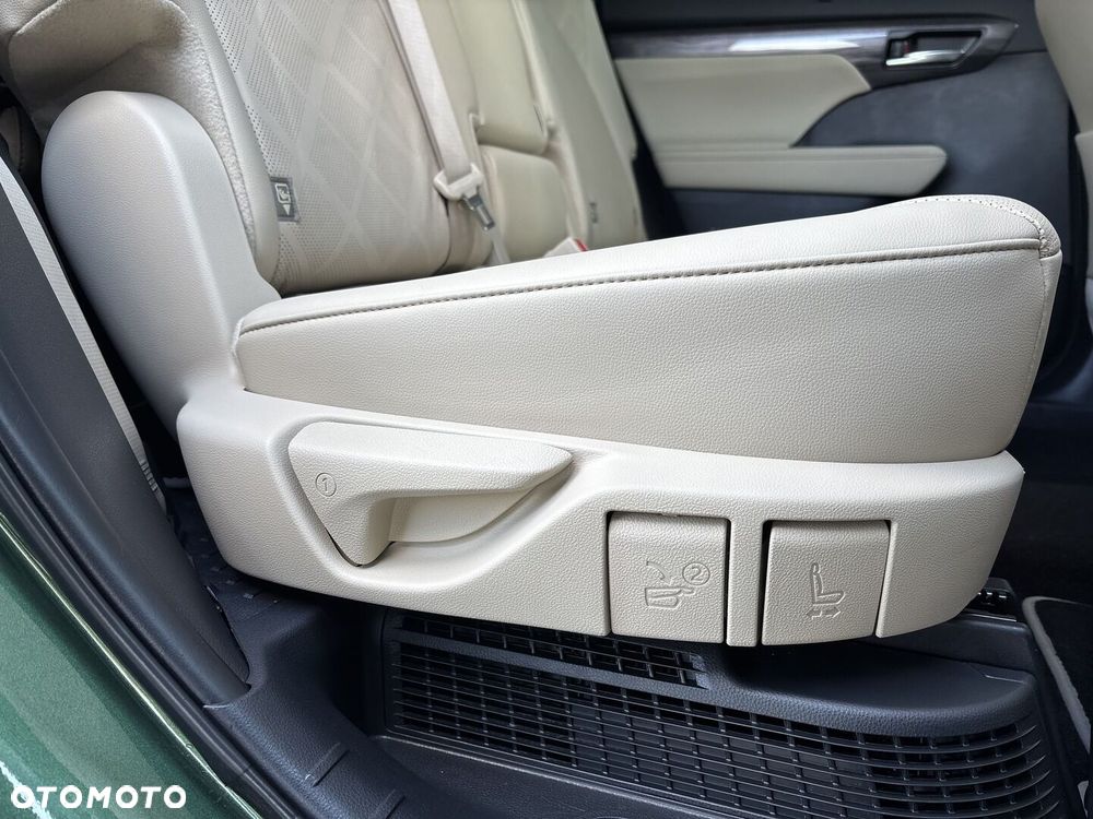 Toyota Highlander - 24