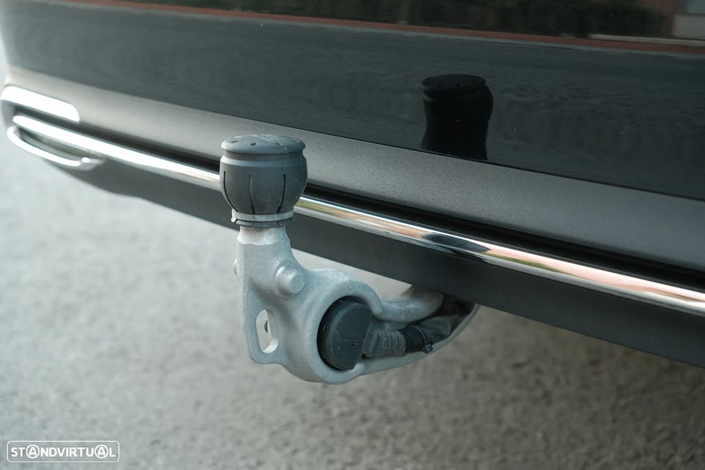 Mercedes-Benz E 300 e Station - 20
