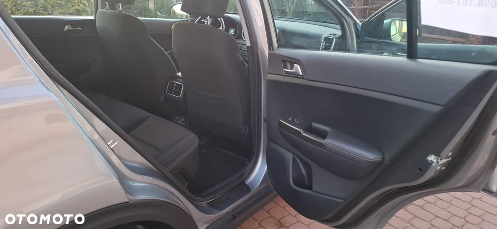 Kia Sportage 1.6 GDI 2WD SPIRIT - 16