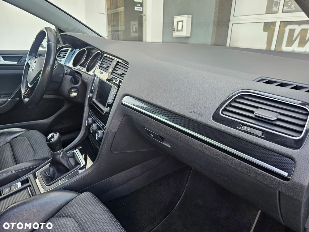 Volkswagen Golf 1.4 TSI BMT Highline - 11