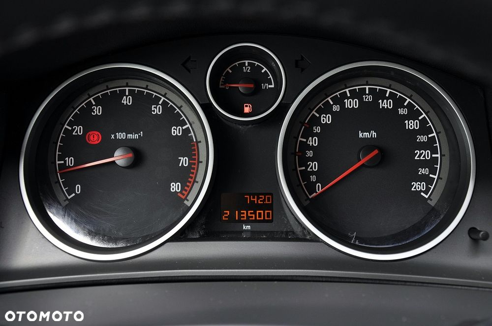Opel Astra 1.6 Turbo Sport - 33