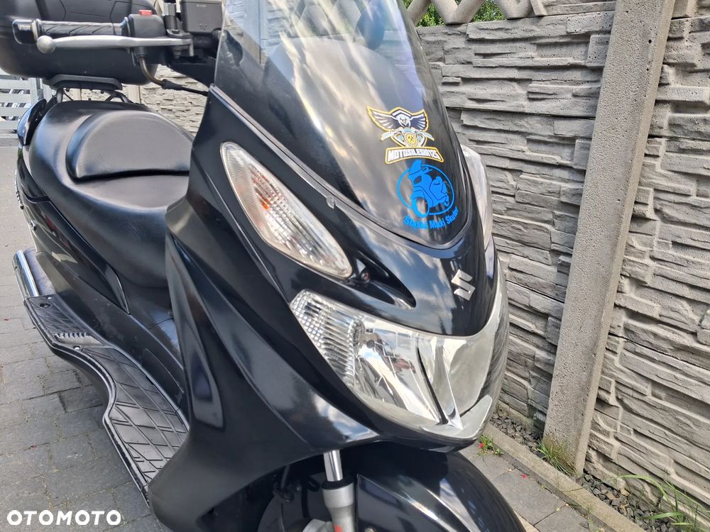 Suzuki Burgman - 11