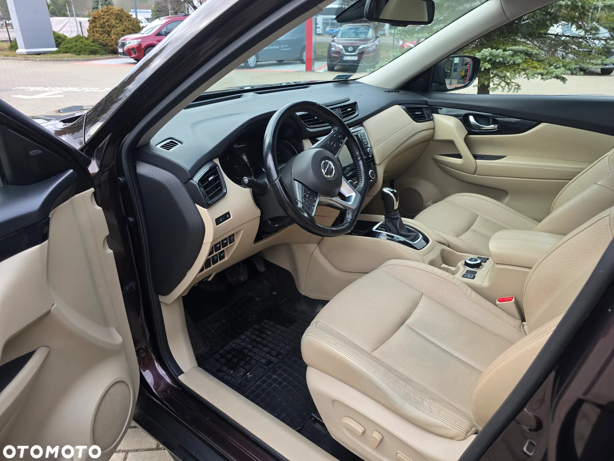 Nissan X-Trail 1.7 dCi Tekna 4WD Xtronic 7os - 7