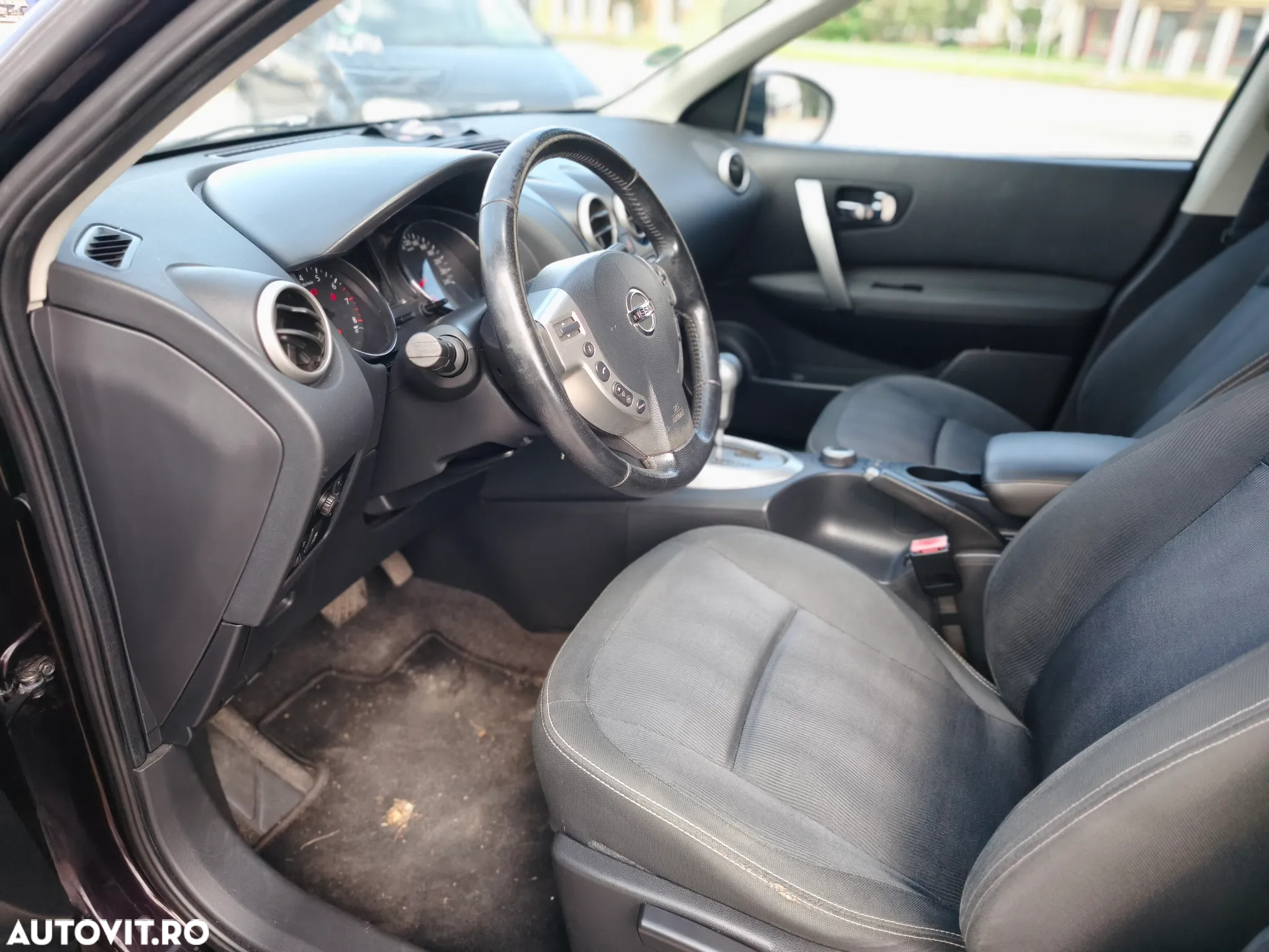 Nissan Qashqai+2 - 11