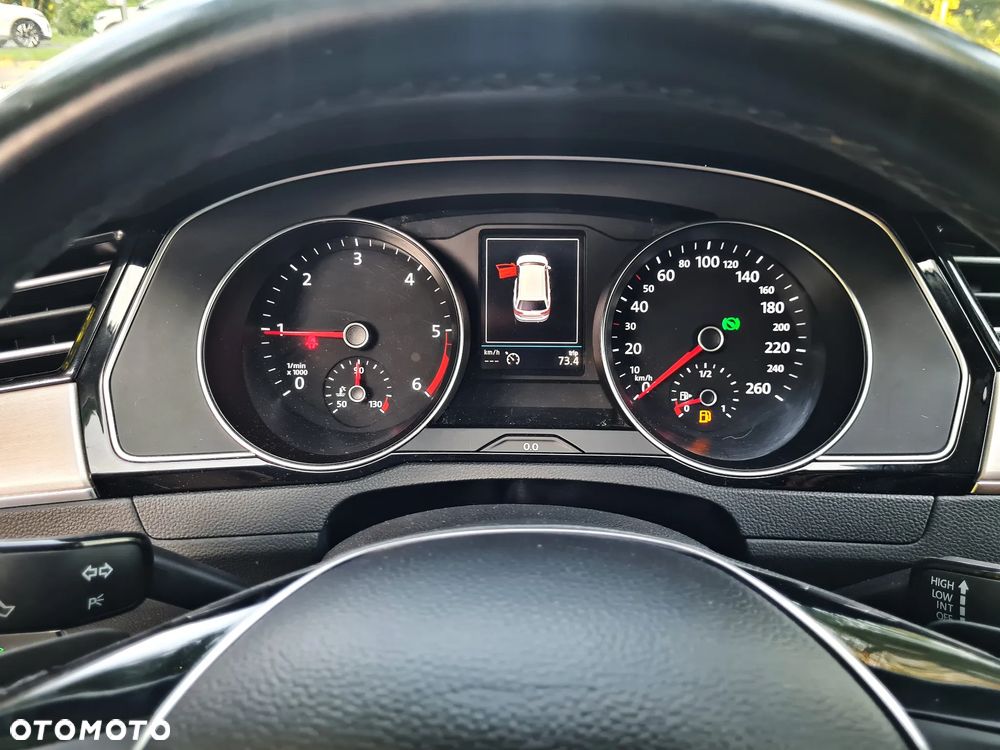 Volkswagen Passat 2.0 TDI Bi-Turbo BMT 4Mot Highline DSG - 24