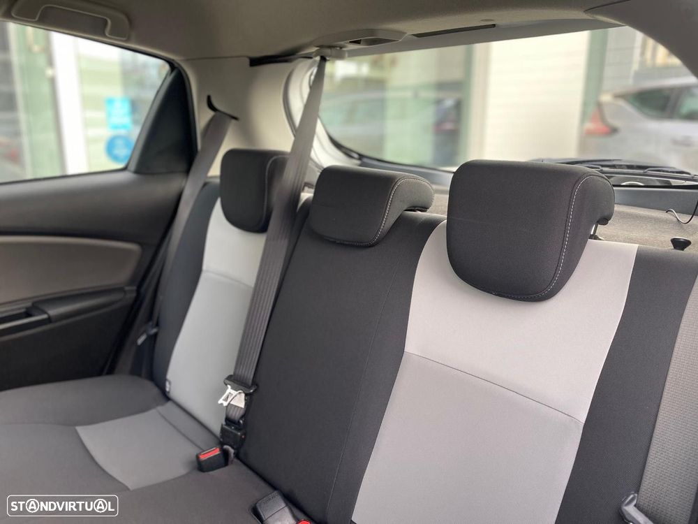 Toyota Yaris 1.0 VVT-i Comfort - 12