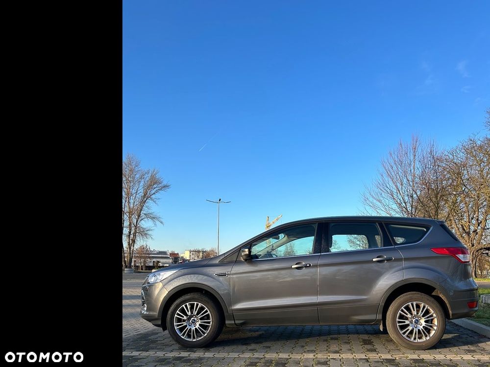 Ford Kuga - 4