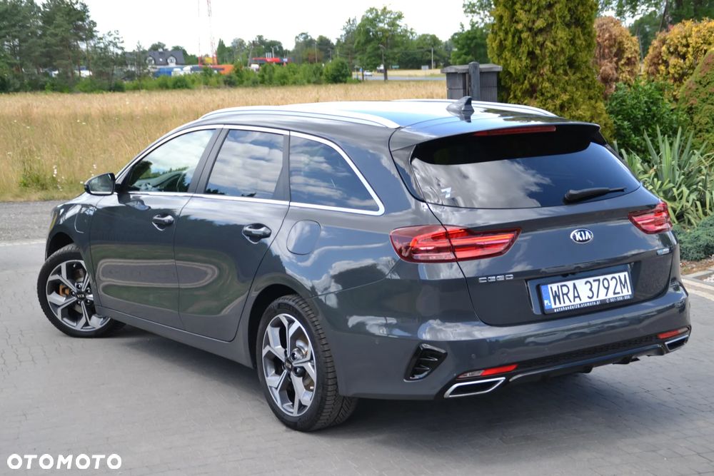 Kia Ceed 1.6 GDI DCT OPF Platinum - 36