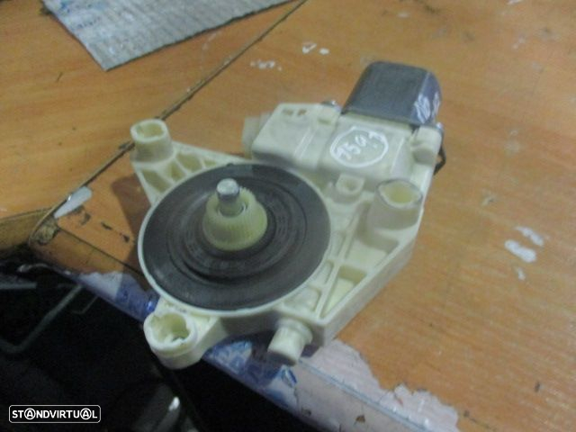 Motor Elevador Vidro A2048200642 0130822504 MERCEDES W212 2011 TD MERCEDES C S204 W204 FASE 2  2012 200CDI 136CV 5P PRETO TD - 3