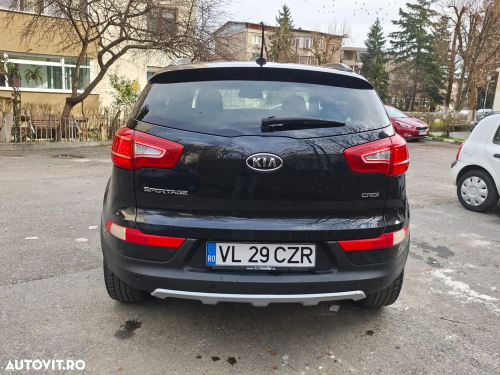 Kia Sportage 2,0 CRDI AWD Dream-Team Edition - 9