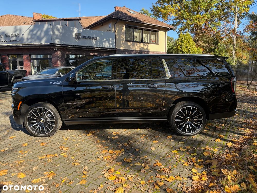 Chevrolet Suburban - 32